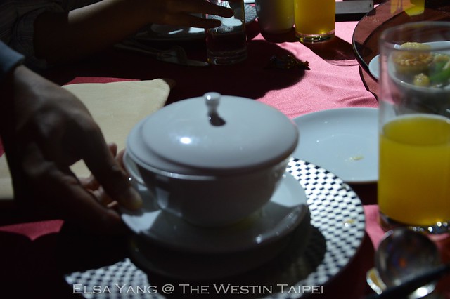 [WED] 六福皇宮婚宴場地及菜色分享 @ELSA菲常好攝