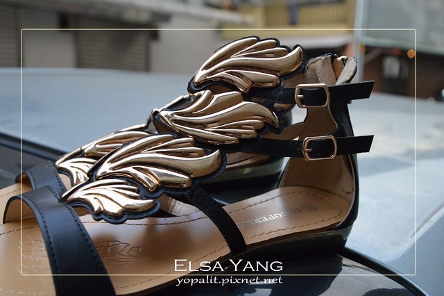[buy] 淘寶。金色翅膀羅馬鞋、涼鞋、金屬風格 @ELSA菲常好攝
