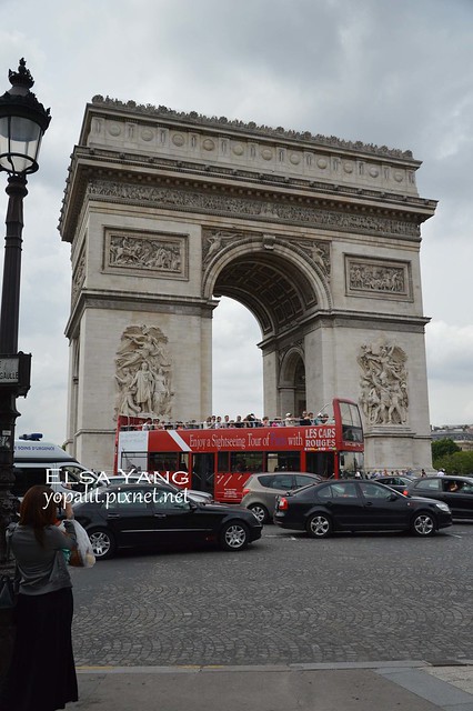 [Paris] 巴黎。香榭麗舍大道逛街、特賣，漫步到凱旋門|Fouquet&#8217;s Paris @ELSA菲常好攝