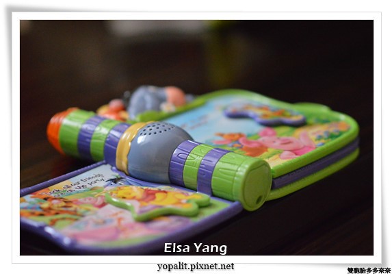 [玩具] 親子閱讀-Vtech維尼電子書slide n learn storybook|評價|價格|租玩具租金|心得|6m-12m|. @ELSA菲常好攝
