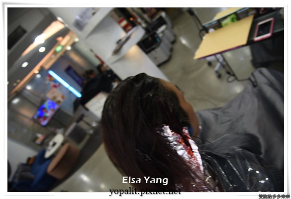 [體驗] 西門町染髮推薦尚洋髮藝UNA設計師-秋冬的一抹艷紅超大膽挑染 @ELSA菲常好攝