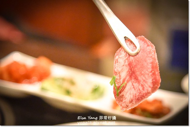 [沖繩美食] 那霸燒肉本部牧場(焼肉もとぶ牧場)|不會日文也可以事先預約訂位推薦好用triple app @ELSA菲常好攝