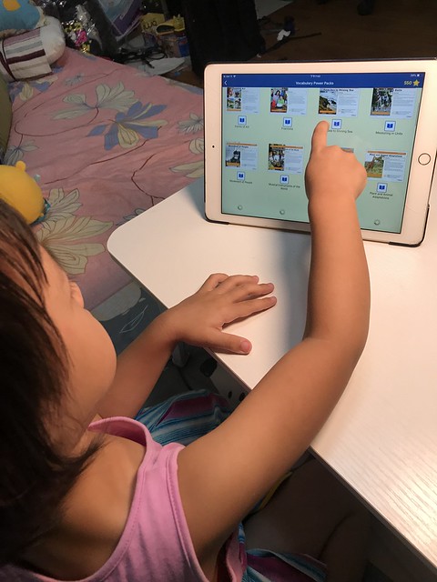 [親子共讀]  Raz-Kids 英文閱讀app系統介紹 | Raz Plus線上英文閱讀 美國小學生的輔助教材 @ELSA菲常好攝