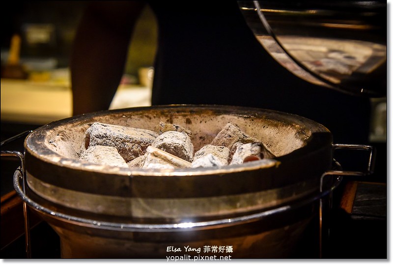 [美食]  台北推薦燒肉。旺盛苑和牛燒肉｜來自東京的頂級燒肉推薦｜專人桌邊烤肉服務|用餐心得價格菜單評價 @ELSA菲常好攝