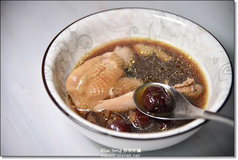 [美食] 雙月宅配雞湯。在家也可以吃到米其林推薦指南經典名店|華人養生雞湯第一品牌| @ELSA菲常好攝