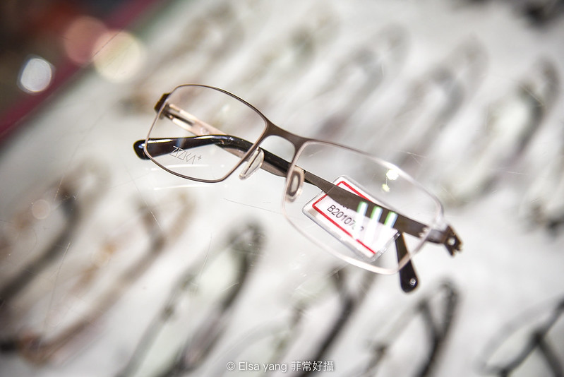 [眼鏡] 台北。得恩堂配眼鏡驗光推薦｜配多焦眼鏡費用價格心得評價 @ELSA菲常好攝