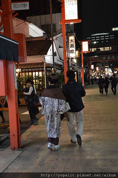 [遊記] 東京。淺草寺雷門 逛逛小店|伴手禮|章魚燒|人形燒|必買 @ELSA菲常好攝